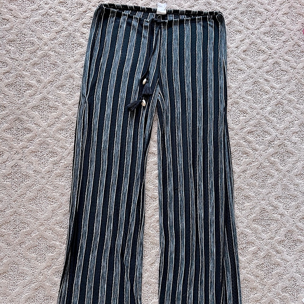 Becca beach pant with shell detail